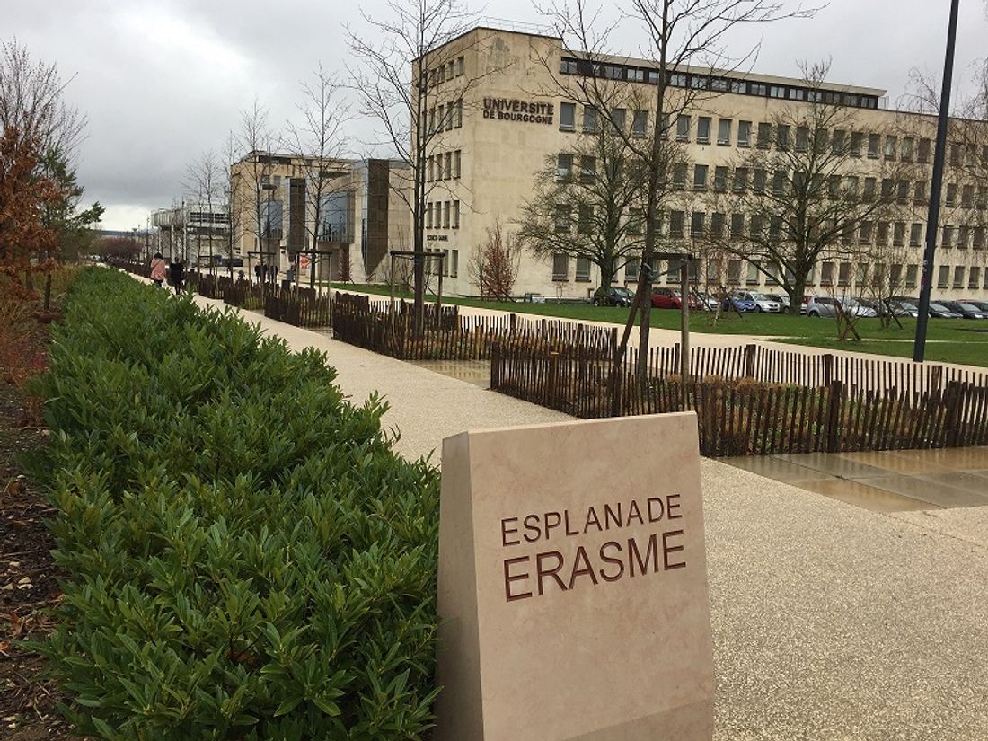 Le camion de la Poste sera de passage ce lundi de 11h à 15h30 sur l’esplanade Erasme, à Dijon